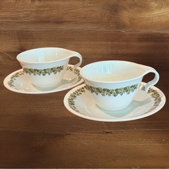 Corelle Other - Corelle Green Daisy Teacup Saucer Set (2)